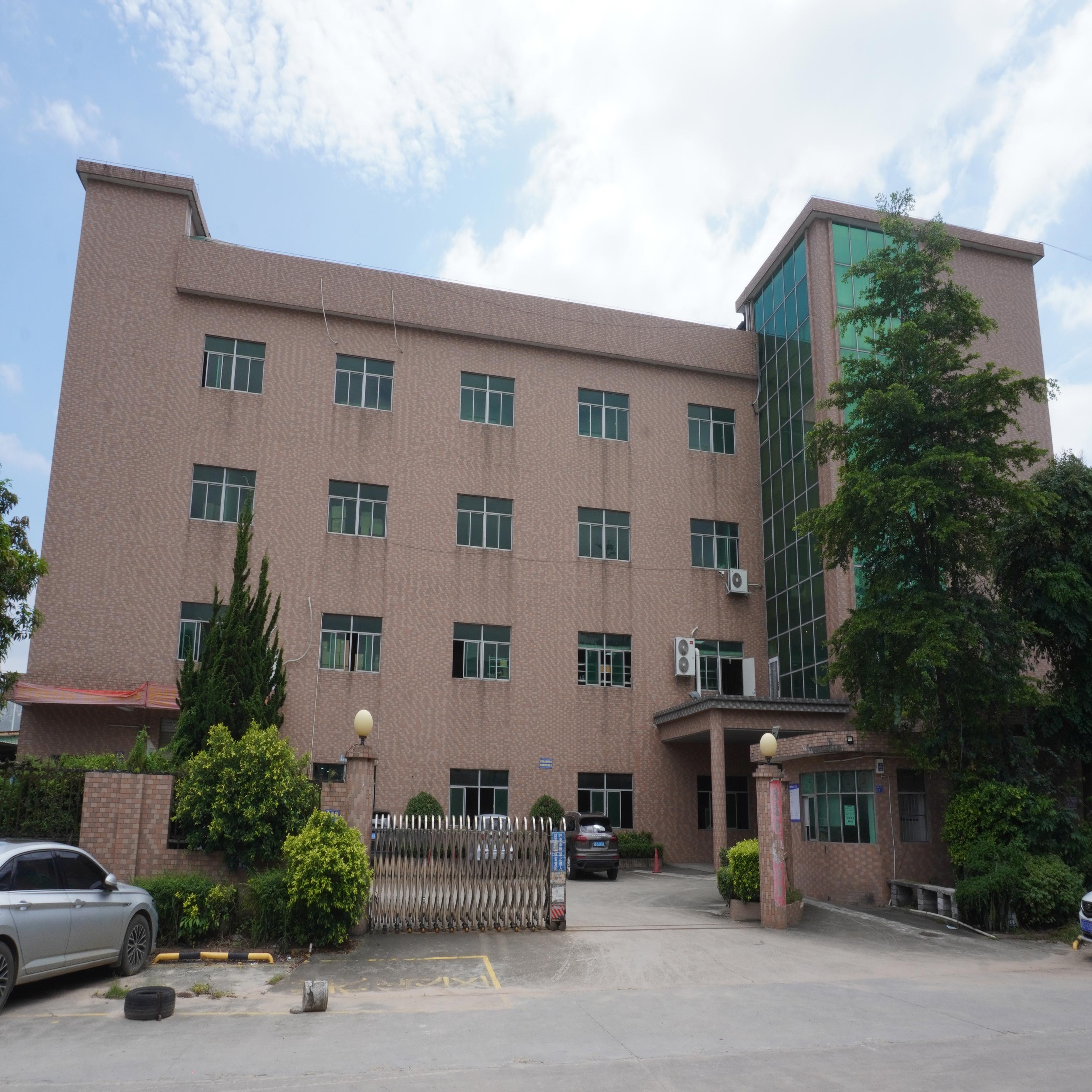 China Injection Mold Company provides cost-effective precision molds and high-volume production services. With advanced equipment and superior engineering technology, we serve the global automotive and medical industries at highly competitive prices.